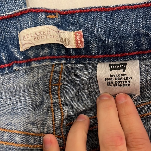 Levi’s Relaxed Boot Cut Jeans - Size 10/11 - Picture 5 of 11